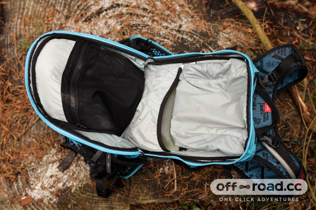 USWE Shred 16 daypack review | off-road.cc